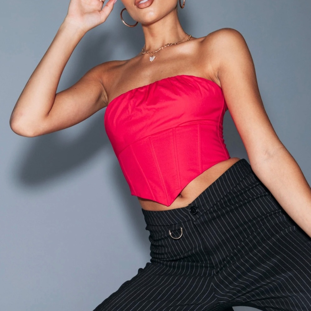 Princess Polly red top size 2